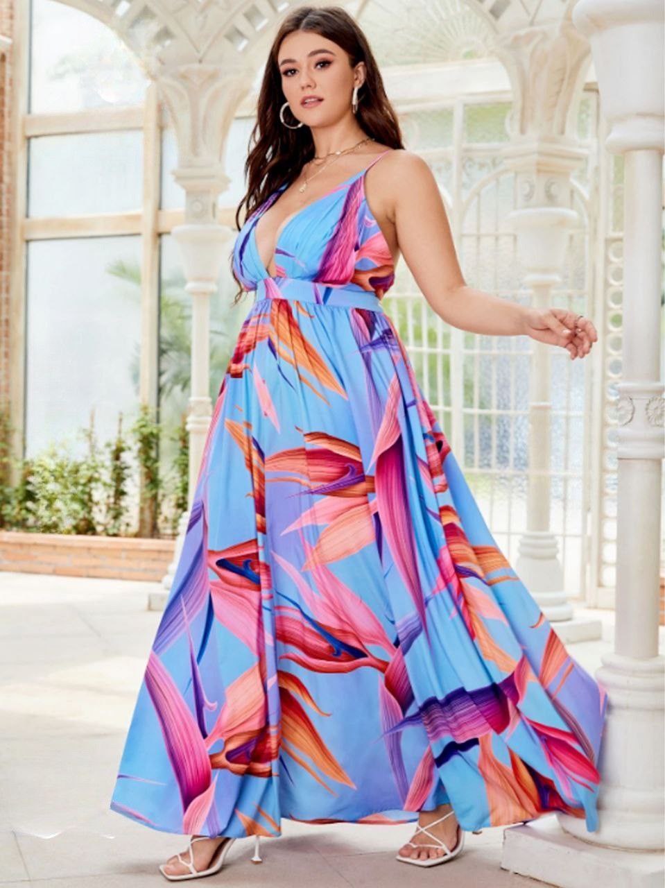 إيزابيلا – فستان ماكسي بيج سايز بحمالات رفيعة ونقشة براش ستروم ألوان