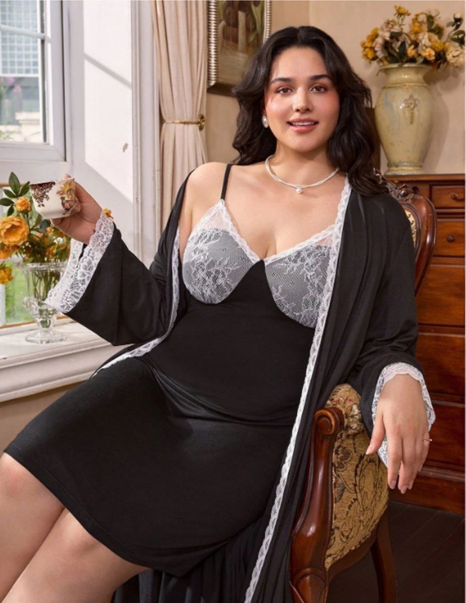 إيزابيلا – قميص نوم بروب بيج سايز أسود 🖤✨️