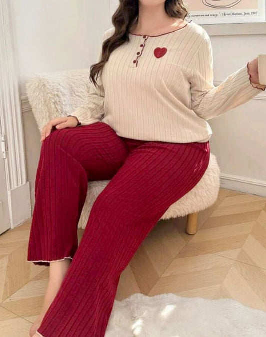 إيزابيلا – بيجامة قطيفة مضلعة قلب أحمر قطعتين بيج سايز