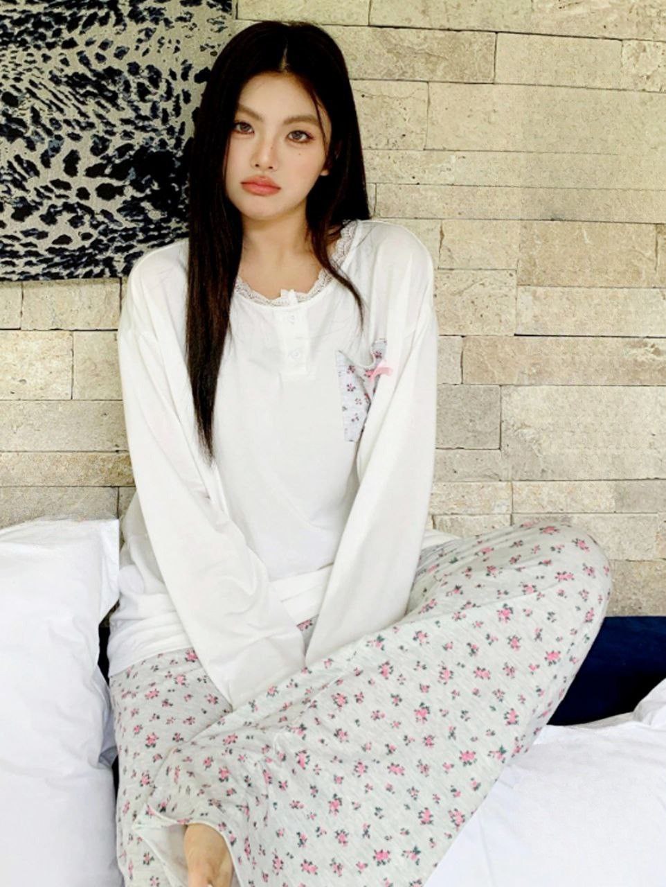 إيزابيلا – بيجامة خريفي بيج سايز تلبيس مرتاح بطبعة زهور