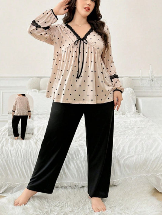 إيزابيلا – بيجامة خريفي بيج سايز منقط