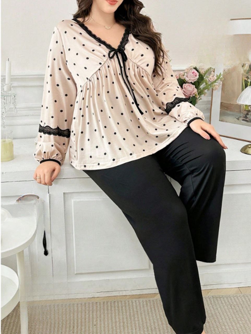 إيزابيلا – بيجامة خريفي بيج سايز منقط