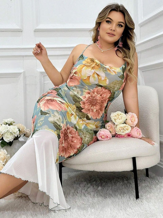 إيزابيلا – لانجيري فلوري طويل بيج سايز بحمالات رفيعة وذيل شيفون مموّج