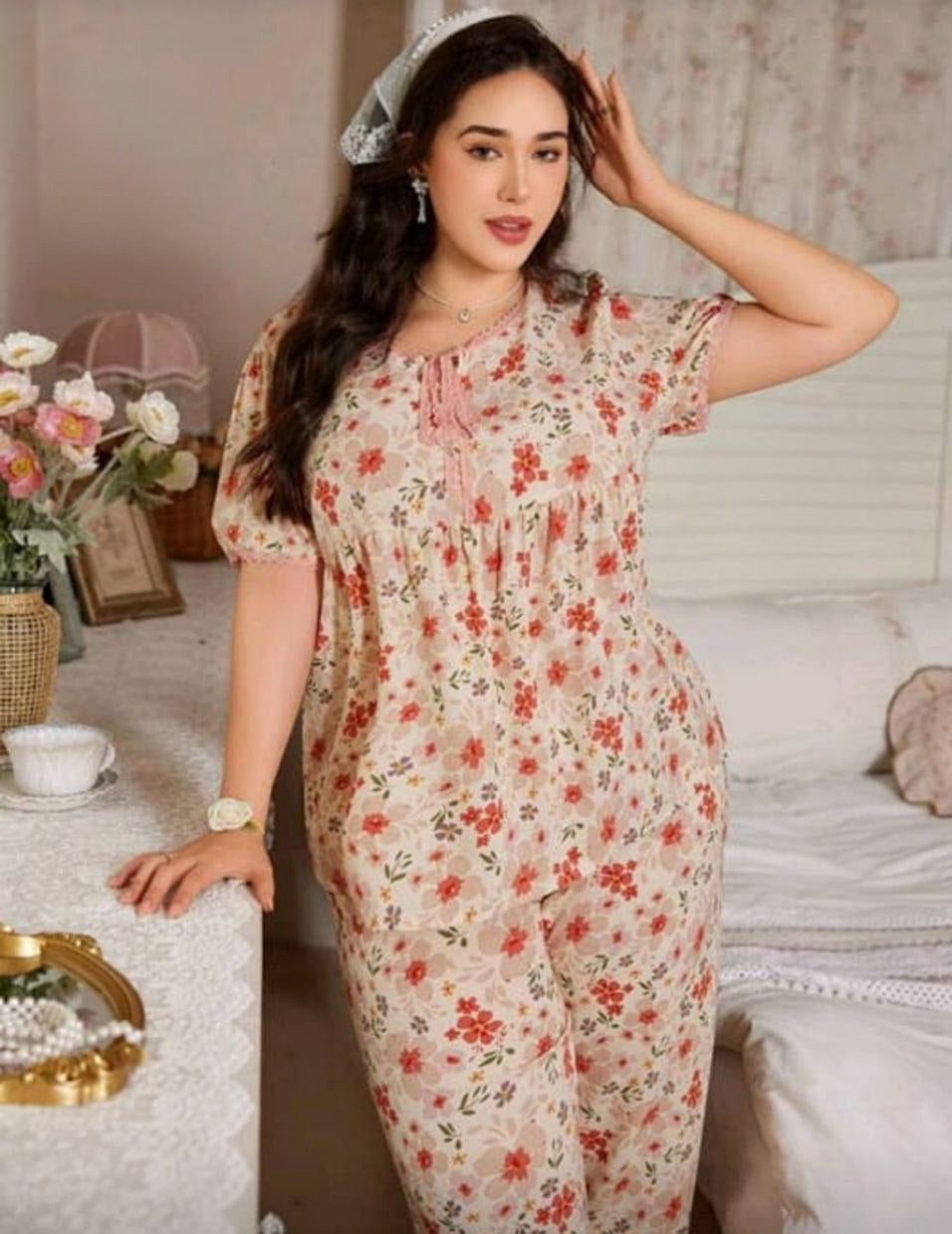 🌸 بيجامة بيج سايز – راحة وأنوثة بطابع رقيق 🌷