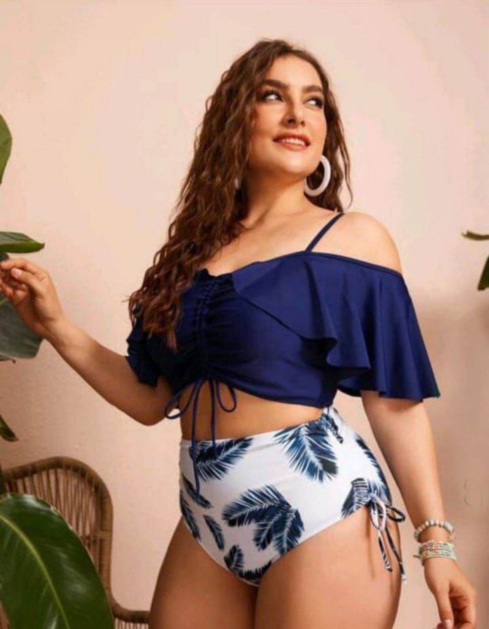 ✨ مايوه قطعتين بستايل عصري – جرأة ناعمة وأنوثة واثقة 🌴🤍