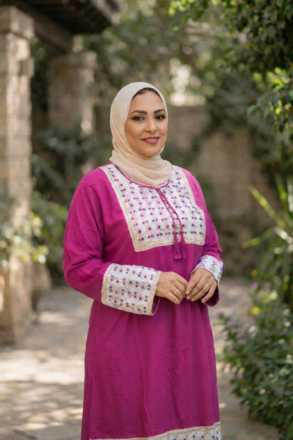 عباية قطن مطرزة من الصدر والاكمام 💃