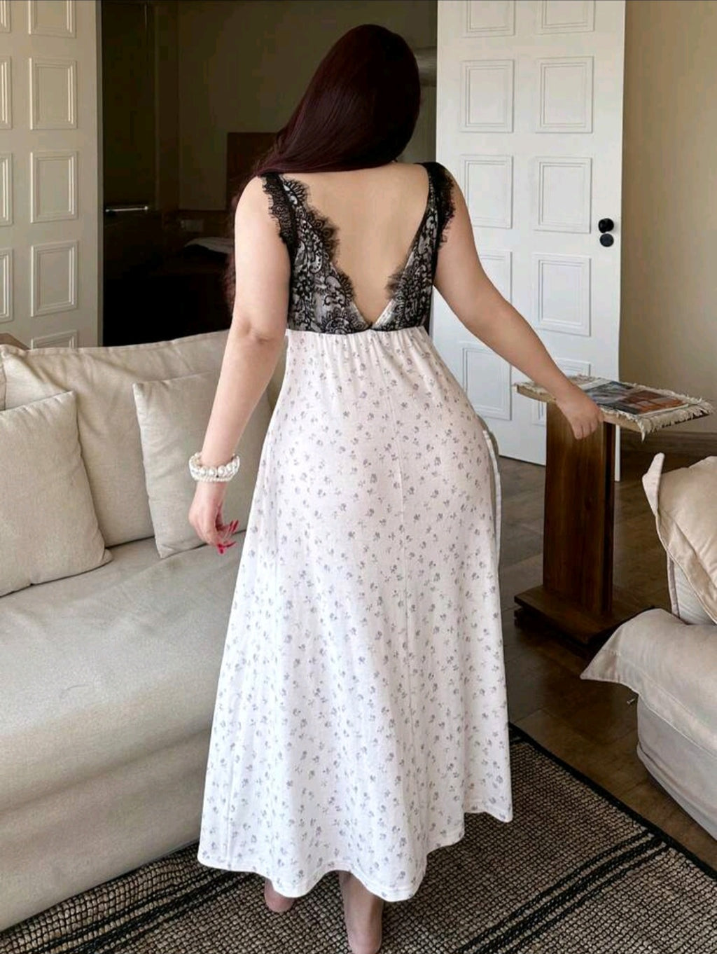 قميص نوم بيج سايز – نعومة راقية ولمسة أنوثة مميزة ✨🖤