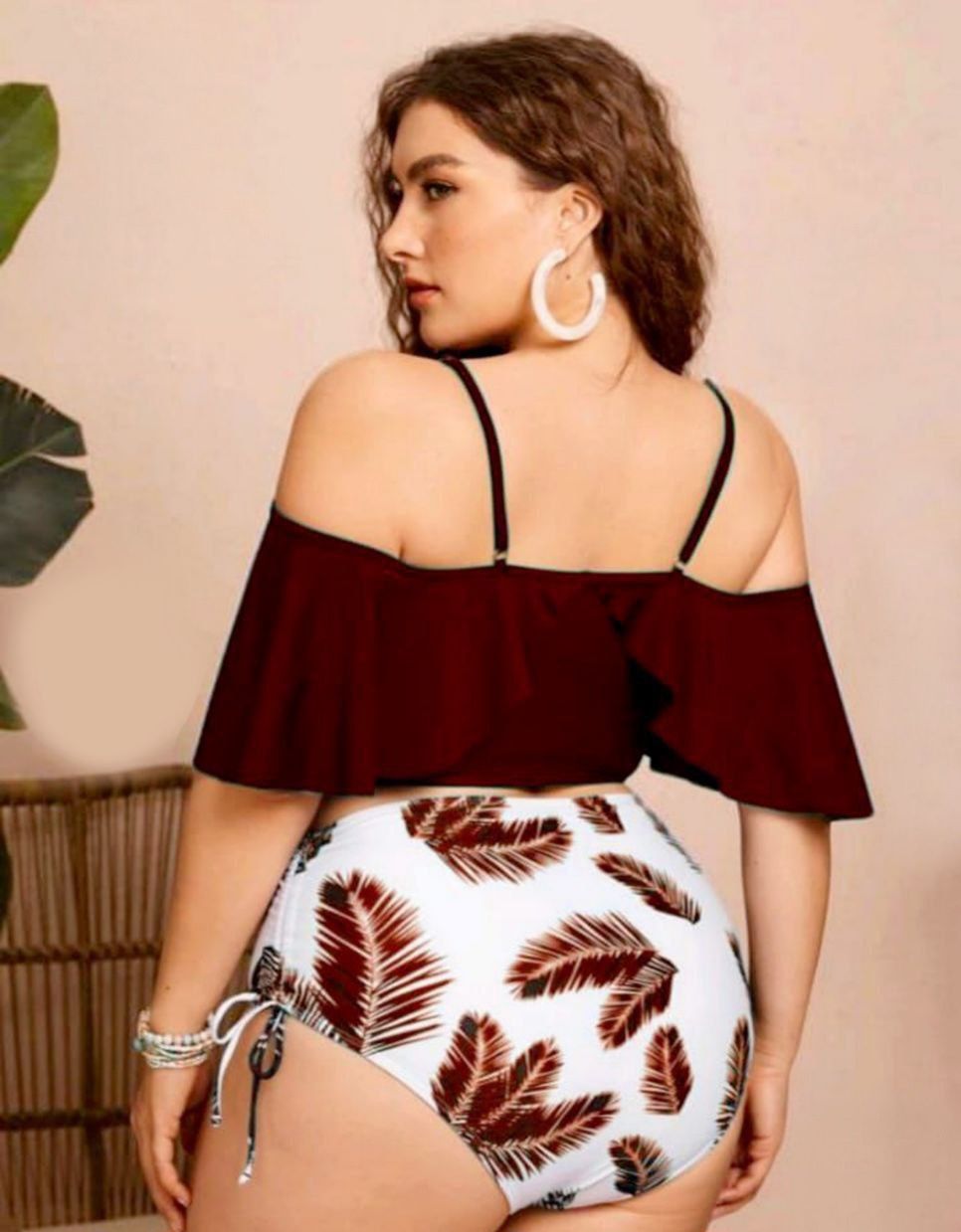 ✨ مايوه قطعتين بستايل عصري – جرأة ناعمة وأنوثة واثقة 🌴🤍