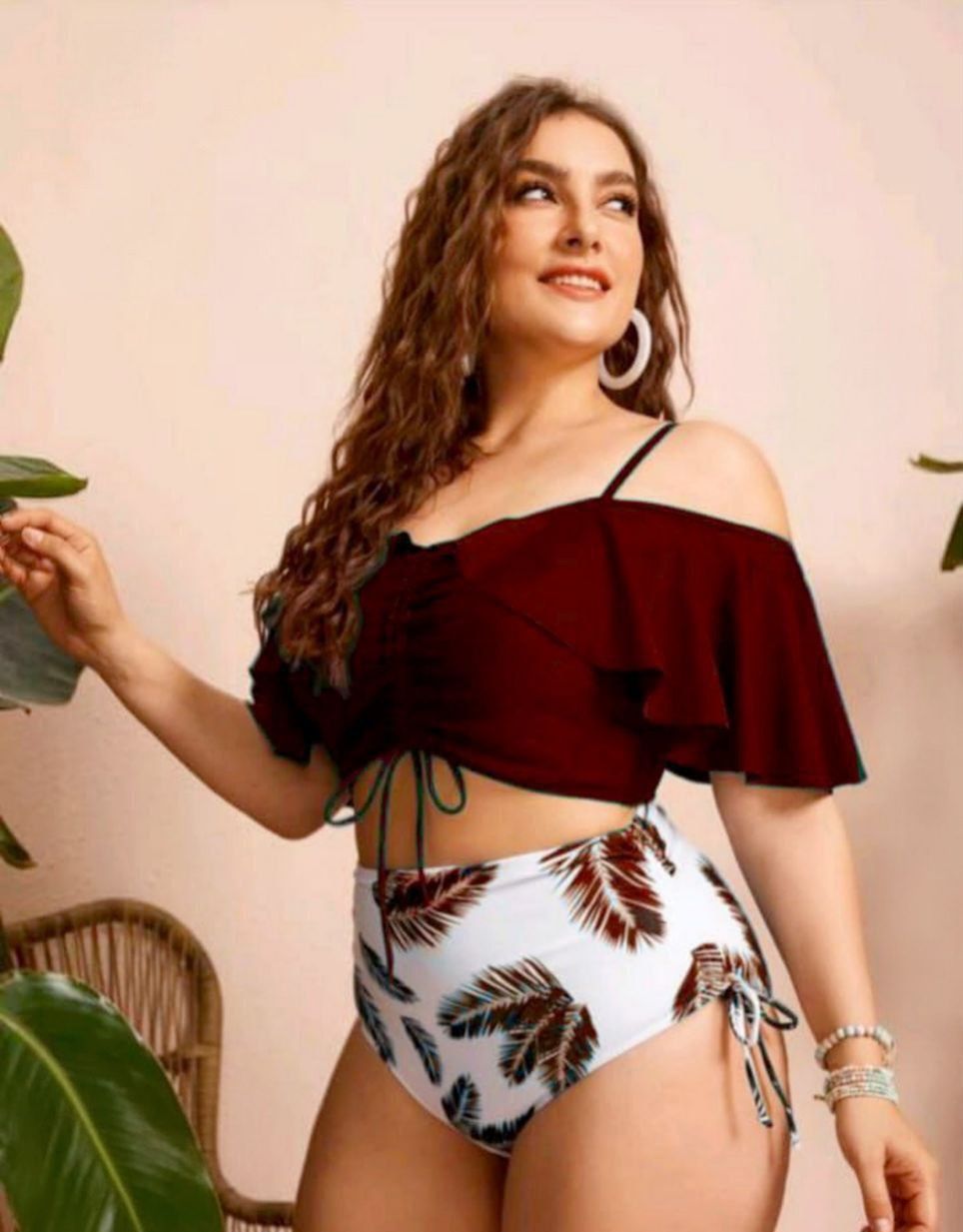 ✨ مايوه قطعتين بستايل عصري – جرأة ناعمة وأنوثة واثقة 🌴🤍