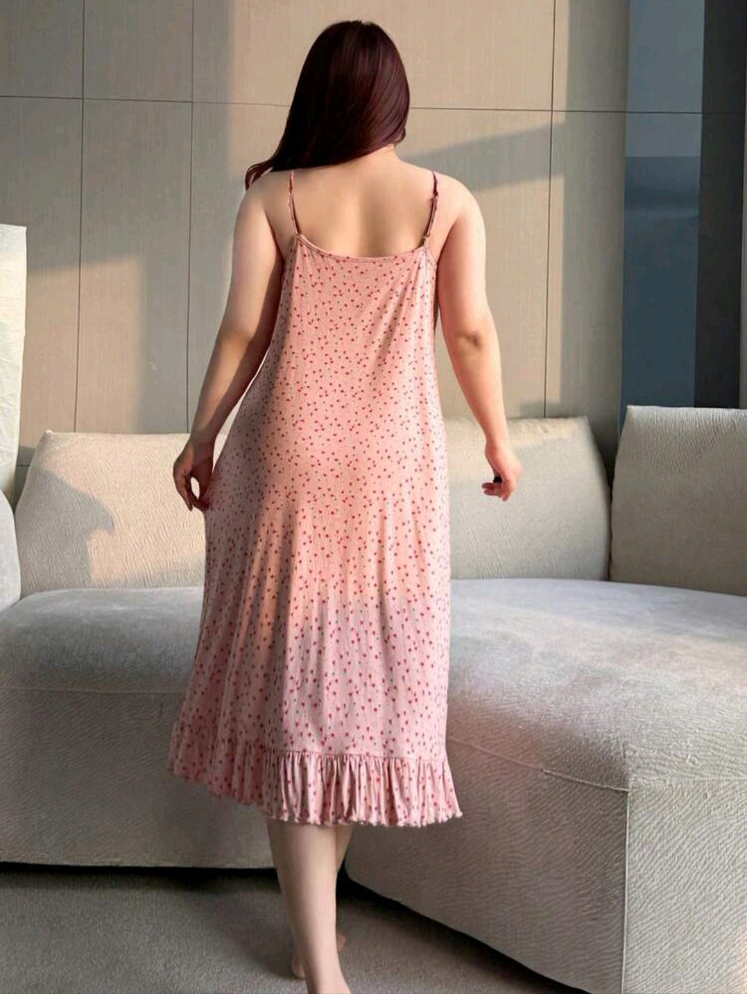 قميص نوم بيج سايز – رقة وأنوثة في كل تفصيلة ✨💕