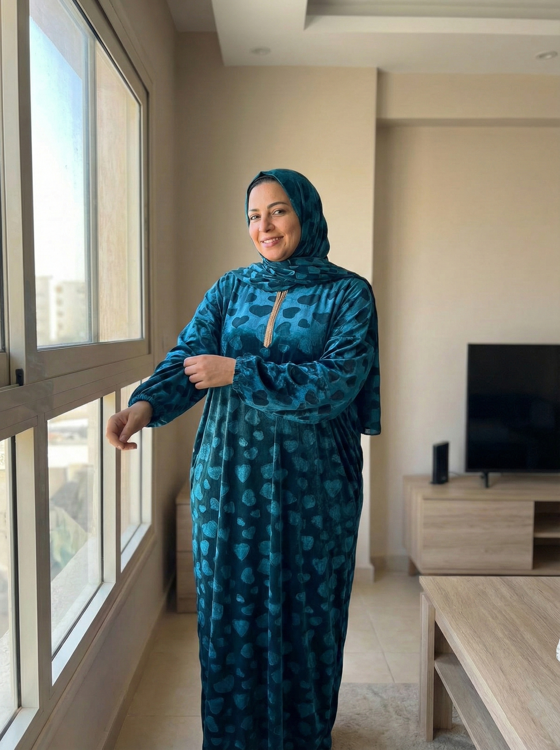 إيزابيلا - إسدال قلوب مكتب تبارك